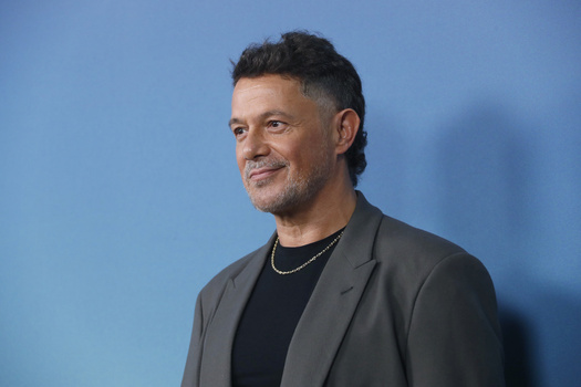Alejandro Sanz Attends El Alma Al Aire Musical Premiere In Madrid Alejandro Sanz Attends El Alma Al Aire Musical Premiere In Madrid