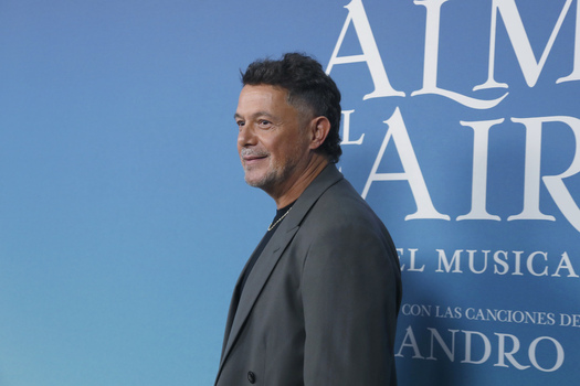 Alejandro Sanz Attends El Alma Al Aire Musical Premiere In Madrid Alejandro Sanz Attends El Alma Al Aire Musical Premiere In Madrid