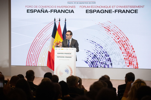Felipe VI and Macron address the France ��Spain Trade and Investment Forum