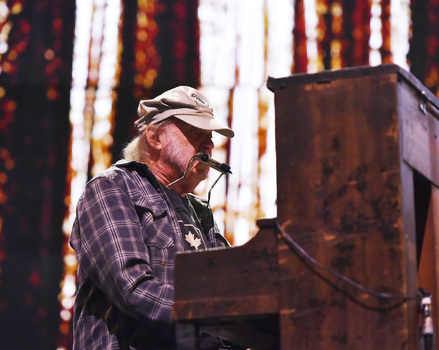 Farm Aid 2026 Brings NEIL YOUNG To The Virginia Beach Amphitheater In Virginia Beach Virginia On 26 September 2026. Farm Aid 2026 Brings NEIL YOUNG To The Virginia Beach Amphitheater In Virginia Beach Virginia On 26 September 2026.