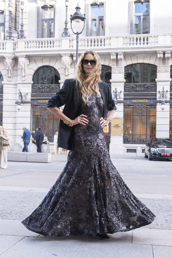 Elle Macpherson At The Streets Of Downtown Madrid 13 May 2026 Elle Macpherson At The Streets Of Downtown Madrid 13 May 2026