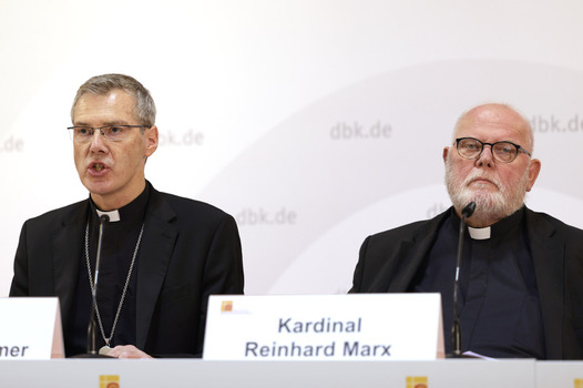 Pressegespräch bei der bei der Herbst Vollversammlung der Deutschen Bischofskonferenz in Fulda Pressegespräch bei der bei der Herbst Vollversammlung der Deutschen Bischofskonferenz in Fulda