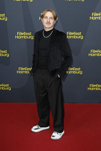 Filmpremiere Das Mädchen mit der Leica Filmfest Hamburg 2026 Filmpremiere Das Mädchen mit der Leica Filmfest Hamburg 2026