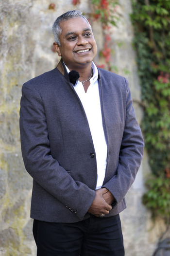 Interview mit Weihbischof Joshy Pottackal in Fulda Interview mit Weihbischof Joshy Pottackal in Fulda