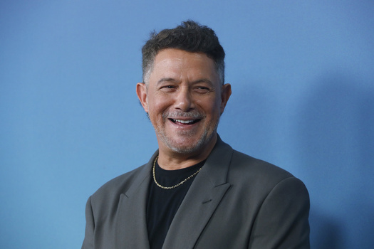 Alejandro Sanz Attends El Alma Al Aire Musical Premiere In Madrid Alejandro Sanz Attends El Alma Al Aire Musical Premiere In Madrid