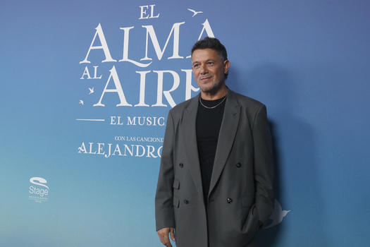 Alejandro Sanz Attends El Alma Al Aire Musical Premiere In Madrid Alejandro Sanz Attends El Alma Al Aire Musical Premiere In Madrid