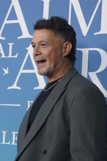 Alejandro Sanz Attends El Alma Al Aire Musical Premiere In Madrid Alejandro Sanz Attends El Alma Al Aire Musical Premiere In Madrid