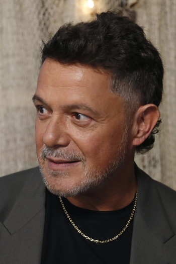 Alejandro Sanz Attends El Alma Al Aire Musical Premiere In Madrid