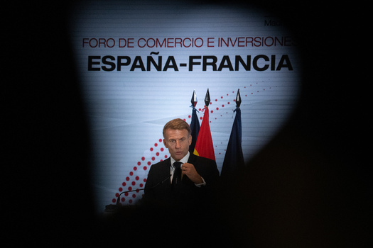 Felipe VI and Macron address the France ��Spain Trade and Investment Forum