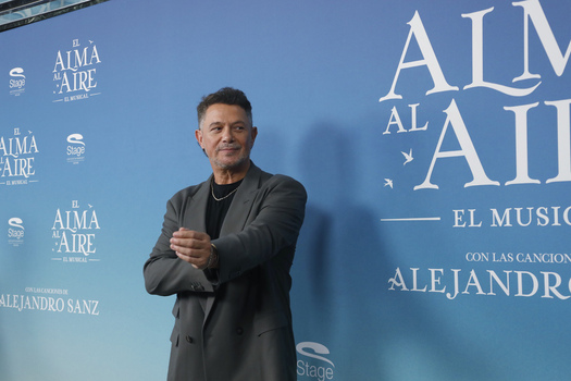Alejandro Sanz Attends El Alma Al Aire Musical Premiere In Madrid Alejandro Sanz Attends El Alma Al Aire Musical Premiere In Madrid