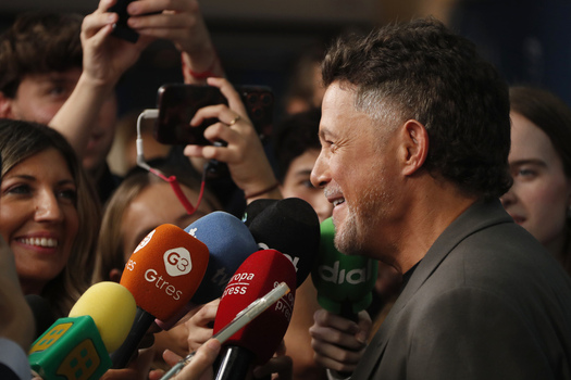 Alejandro Sanz Attends El Alma Al Aire Musical Premiere In Madrid Alejandro Sanz Attends El Alma Al Aire Musical Premiere In Madrid