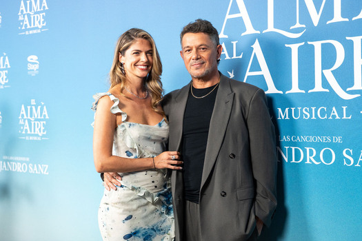 Alejandro Sanz Presides Over The Premiere Of The Musical El Alma Al Aire Alejandro Sanz Presides Over The Premiere Of The Musical El Alma Al Aire
