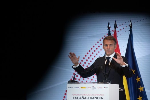 Felipe VI and Macron address the France ��Spain Trade and Investment Forum