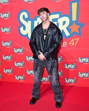 Milan A Super Red Carpet Event To Celebrate The Homecoming And The Start Of A New Adventure. &acirc; �� �Homecoming&acirc; �� x9d Refers To The Fact That Management Of The Super TV Channel Channel 47 On Digital Terrestrial TV Has Returned Entirely To De Agostini Edi