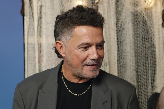 Alejandro Sanz Attends El Alma Al Aire Musical Premiere In Madrid Alejandro Sanz Attends El Alma Al Aire Musical Premiere In Madrid