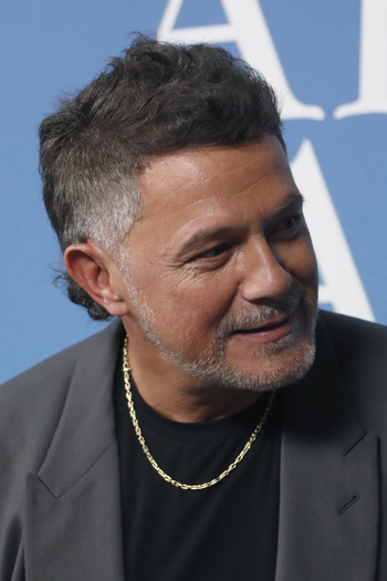 Alejandro Sanz Attends El Alma Al Aire Musical Premiere In Madrid Alejandro Sanz Attends El Alma Al Aire Musical Premiere In Madrid