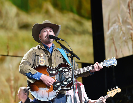 Farm Aid 2026 Brings Turnpike Troubadors Member EVAN FELKER To The Virginia Beach Amphitheater In Virginia Beach Virginia On 26 September 2026. Farm Aid 2026 Brings Turnpike Troubadors Member EVAN FELKER To The Virginia Beach Amphitheater In Virginia Beach Virginia On 26 September 2026.
