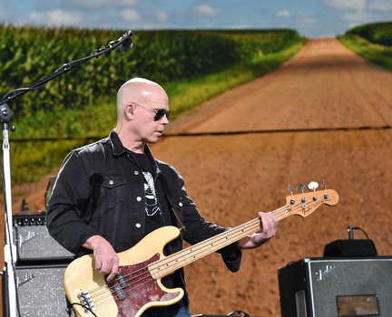 Farm Aid 2026 Brings Mike Campbell And The Dirty Knobs Member LANCE MORRISON To The Virginia Beach Amphitheater In Virginia Beach Virginia On 26 September 2026.