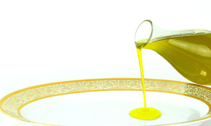 OLIO DI OLIVA di Sicilia. Fotografie di Giulio Azzarello &copy;2016.