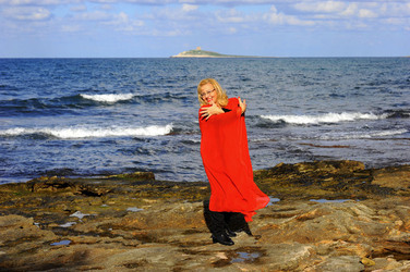 SARA FAVARO attrice e scrittrice italiana. Fotografie di Giulio Azzarello &copy;2015 2016.