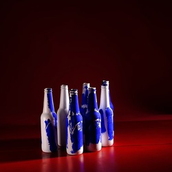 BOTTIGLIE. Fotografia di Giulio Azzarello ©2023. BOTTIGLIE. Fotografia di Giulio Azzarello ©2023.