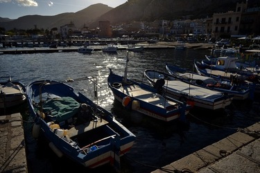 BARCHE da PESCA fotografie di Giulio Azzarello &copy;2019.