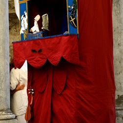 BRUNO LEONE Pulcinella. Fotografie di Giulio Azzarello ©2020. BRUNO LEONE Pulcinella. Fotografie di Giulio Azzarello ©2020.