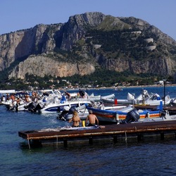 MONDELLO. Fotografie di Giulio Azzarello &copy;2022.