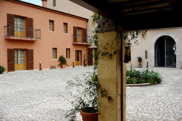 RESORT di LUSSO in Sicilia. Fotografie di Giulio Azzarello &copy;2016.