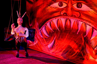 OPERA DEI PUPI di Mimmo Cuticchio in uno spettacolo natalizio a Palermo. Fotografie di Giulio Azzarello ©2014. OPERA DEI PUPI di Mimmo Cuticchio in uno spettacolo natalizio a Palermo. Fotografie di Giulio Azzarello ©2014.