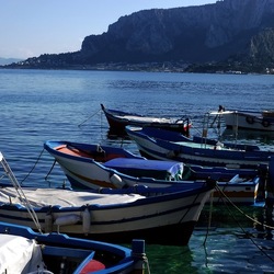 MONDELLO fotografie di Giulio Azzarello &copy;2019.