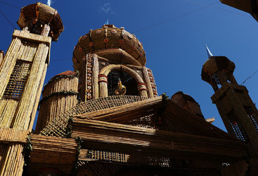 GLI ARCHI DI PASQUA a San Biagio Platani in Sicilia. Fotografie di Giulio Azzarello &copy;2014.