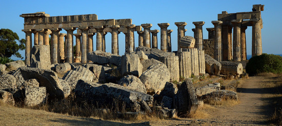 SELINUNTE il sito e parco archeologico. Fotografie di Giulio Azzarello &copy;2014.