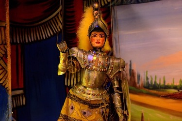 OPERA dei PUPI di Mimmo e Giacomo Cuticchio. Fotografia di Giulio Azzarello ©2020. OPERA dei PUPI di Mimmo e Giacomo Cuticchio. Fotografia di Giulio Azzarello ©2020.