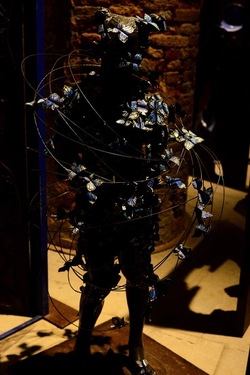 VENEZIA installazione nigeriana inizio Arsenale. Biennale Arch. Cont.. Fotografie di Giulio Azzarello &copy;2022.