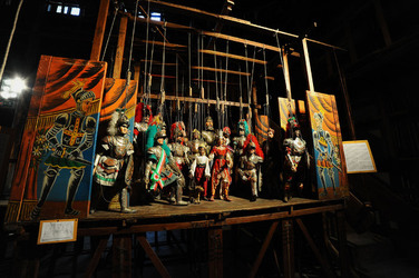 TRADIZIONI IN VIAGGIO mostra di pupi di Mimmo Cuticchio. Fotografie di Giulio Azzarello &copy;2014.