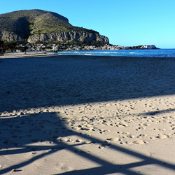 MONDELLO di inverno. Fotografie di Giulio Azzarello &copy;2016.