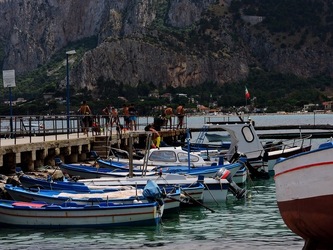MONDELLO fotografie di Giulio Azzarello &copy;2020.