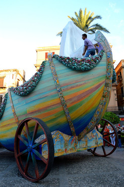 SANTA ROSALIA il festino della patrona di Palermo alcuni momenti. Fotografie di Giulio Azzarello ©2014. SANTA ROSALIA il festino della patrona di Palermo alcuni momenti. Fotografie di Giulio Azzarello ©2014.
