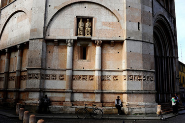 PARMA centro storico. Fotografie di Giulio Azzarello &copy;2016.