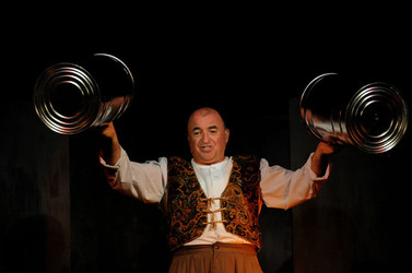 MARCO RENZI e il suo teatro. Fotografie di Giulio Azzarello ©2014.