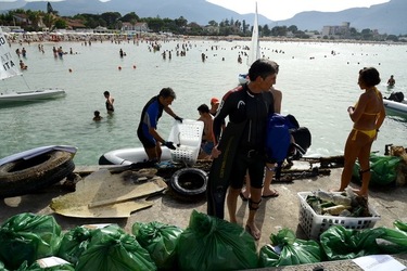 MONDELLO. Fotografe di Giulio Azzarello &copy;2023.