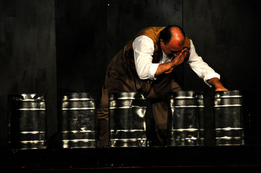MARCO RENZI e il suo teatro. Fotografie di Giulio Azzarello ©2014.