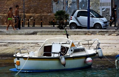 MONDELLO fotografie di Giulio Azzarello &copy;2020.