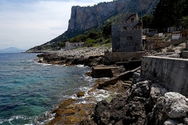 ARENELLA Fotografia di Giulio Azzarello ©2022.