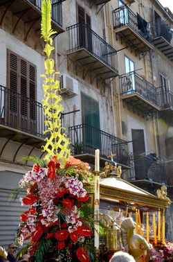 PROCESSIONI religiose per la Pasqua a Palermo. Fotografie di Giulio Azzarello ©2016. PROCESSIONI religiose per la Pasqua a Palermo. Fotografie di Giulio Azzarello ©2016.