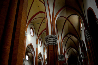 BOLOGNA centro storico. Fotografie di Giulio Azzarello ©2016. BOLOGNA centro storico. Fotografie di Giulio Azzarello ©2016.