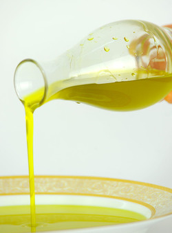 OLIO DI OLIVA di Sicilia. Fotografie di Giulio Azzarello &copy;2016.