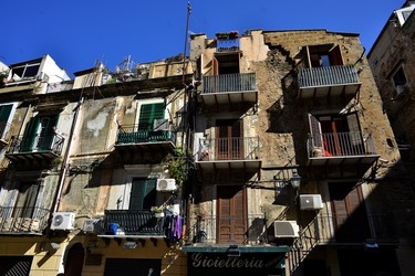 CENTRO STORICO di PALERMO fotografie di Giulio Azzarello ©2019.