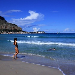 MONDELLO fotografie di Giulio Azzarello ©2021. MONDELLO fotografie di Giulio Azzarello ©2021.